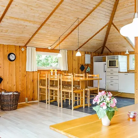 3 Bedroom Cozy In