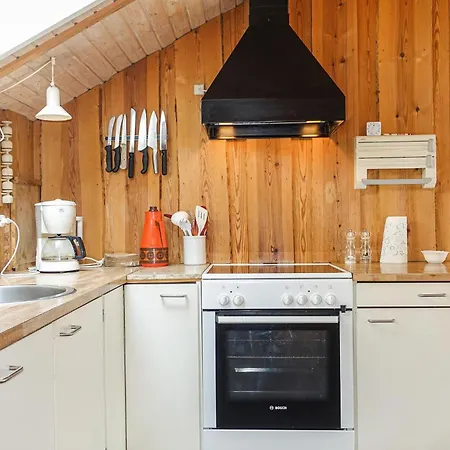 بيت للعطل 3 Bedroom Cozy In