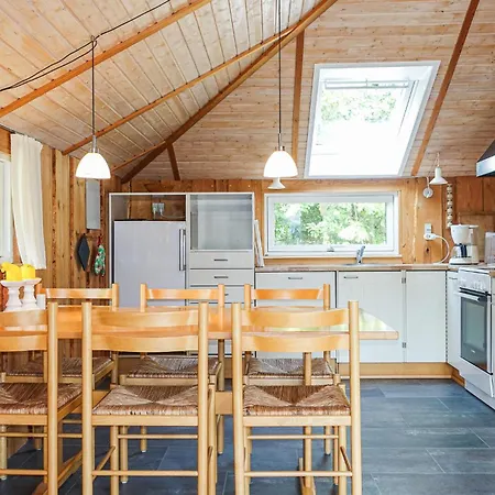 3 Bedroom Cozy In * Neksø